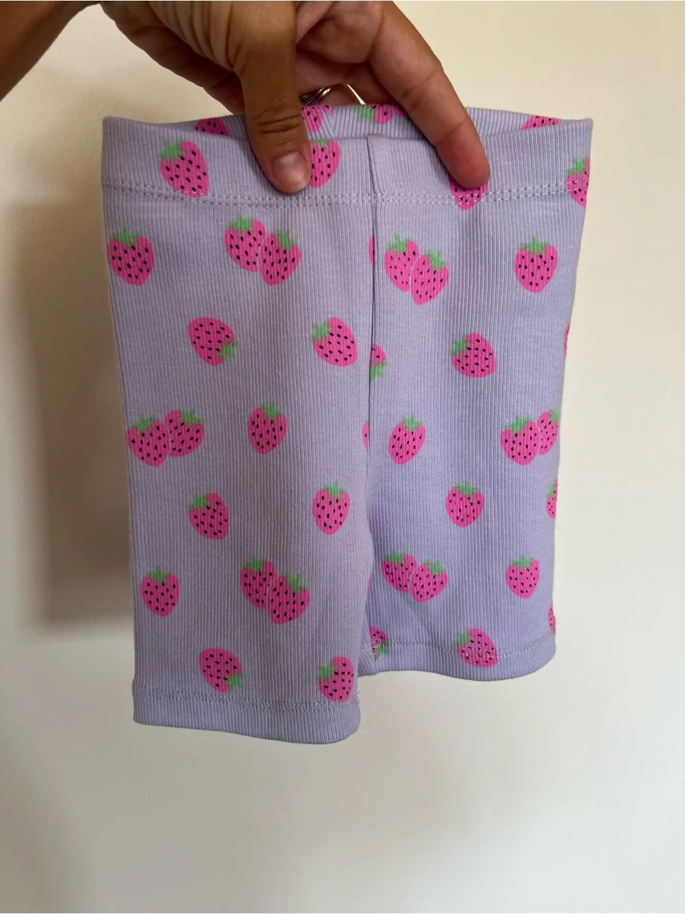 Zara Lilac Knit Shorts with Pink Strawberry Motif